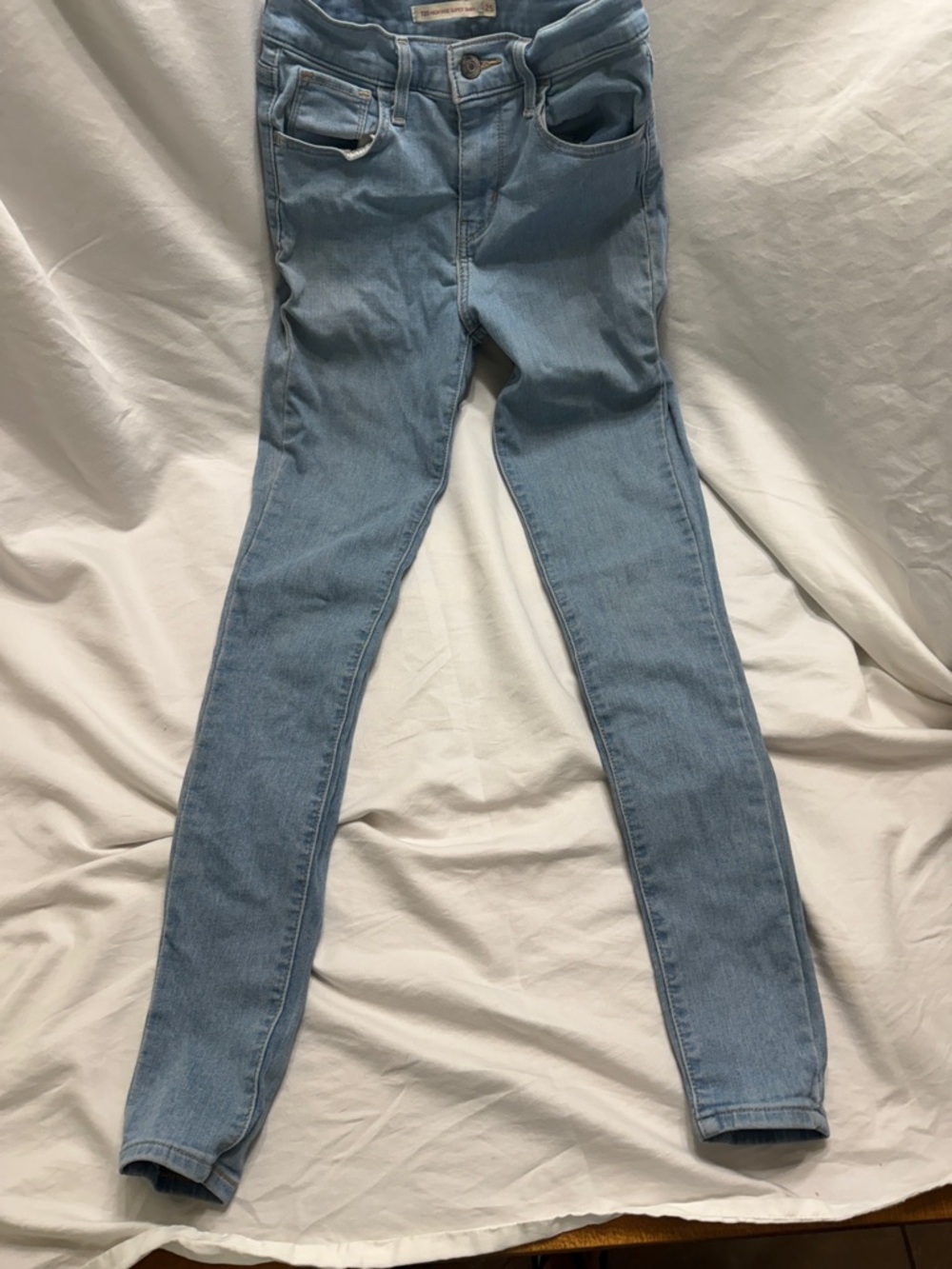 Levi’s 720 High Rise Super Skinny Jeans Light Wash Size 25 Stretch Denim